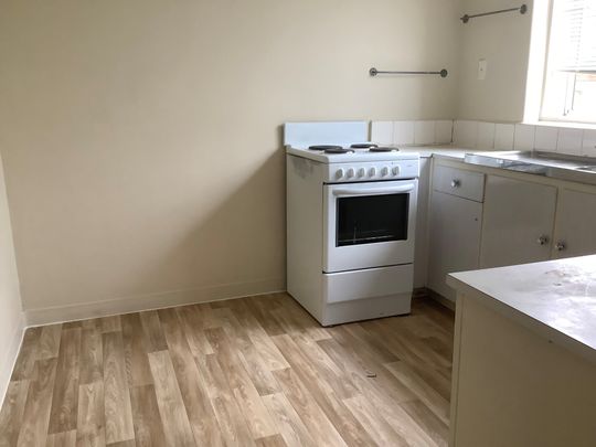 Living at Weeroona - Photo 1