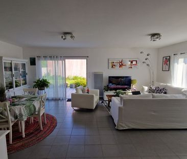 Maison à louer à Royan - 4 pièces, 3 chambres, proche des commodités - Photo 5