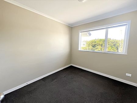 COMPACT AND NEAT AS A PIN-TWO BEDROOMS-STANMORE BAY! - Photo 4