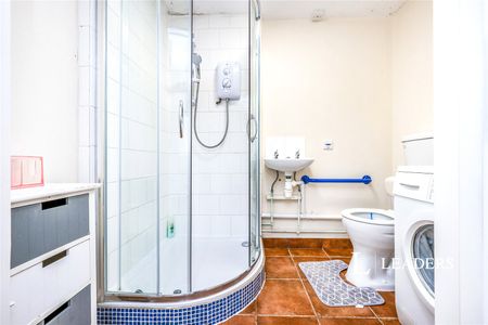 1 bedroom bungalow to rent Luton Road, Wilstead, Bedford, Bedfordshire, MK45 - Photo 5