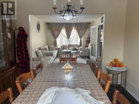 15 SHALLICE COURT - Photo 2