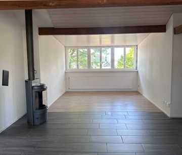 Charmante 2.5-Zimmer-Wohnung in Egetswil (Kloten) / Schwimmteich zu... - Photo 1