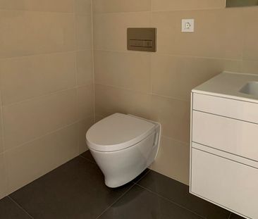 Spacious two-bedroom apartment in Monte Estoril - Photo 4