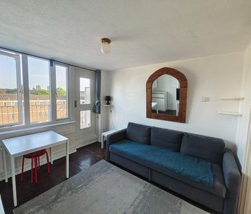 1 Bed Flat, Amina Way, SE16 - Photo 2