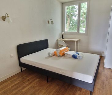 Location Appartement 1 pièce 70m² RENNES 35000 - Photo 3