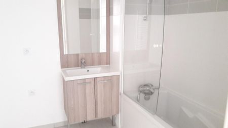 location Appartement T3 DE 62.7m² À VILLEURBANNE - Photo 3