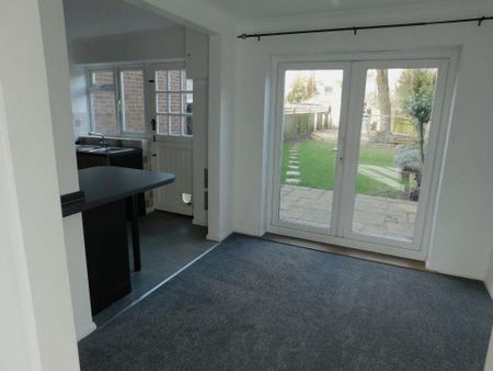 3 bedroom house to rent - Photo 2