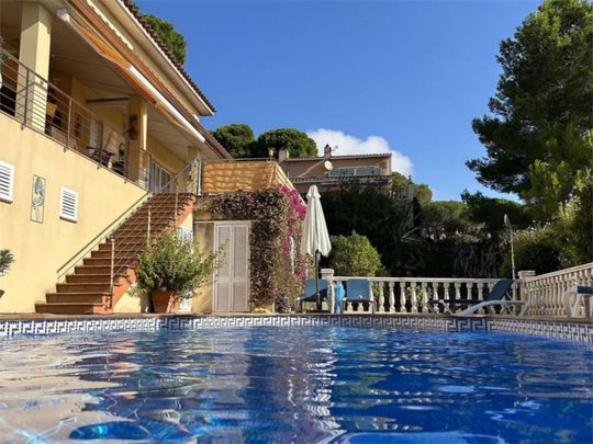 Finca rústica de alquiler en Carrer Urgell, 9, Torre Vella - Torre Gran - Les Dunes - Photo 1