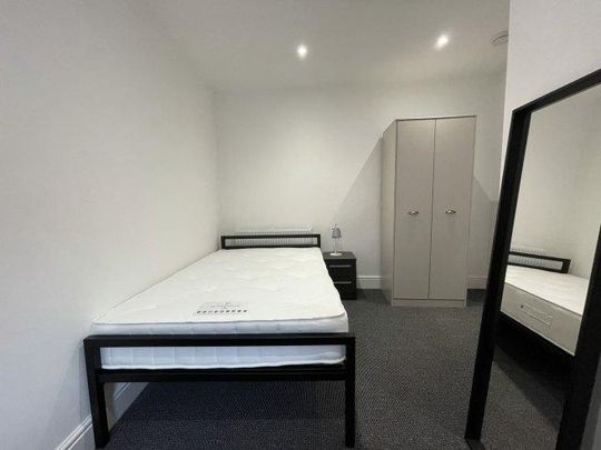 2 bedroom house share to rent - Photo 1