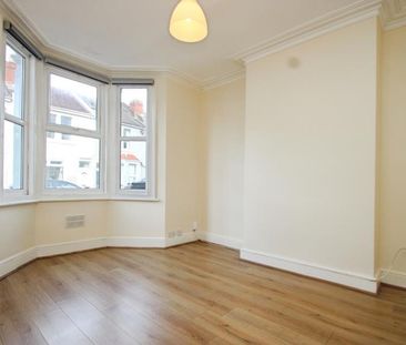 4 bedroom terraced house to rent - Photo 4