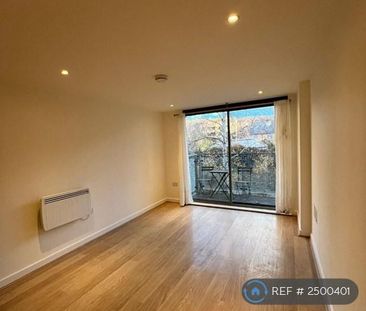 2 bedroom flat to rent - Photo 5