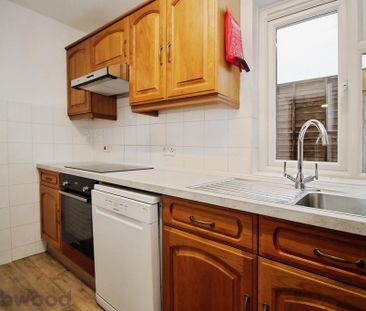 3 bedroom semi-detached house to rent - Photo 3