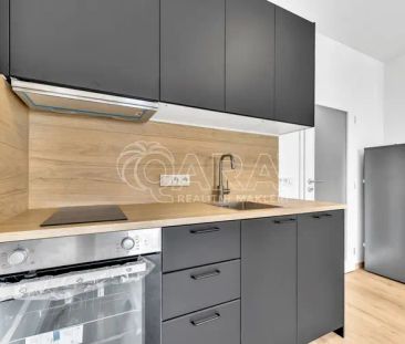 Pronájem bytu 1+kk, Za černým mostem, 35 m - Photo 3