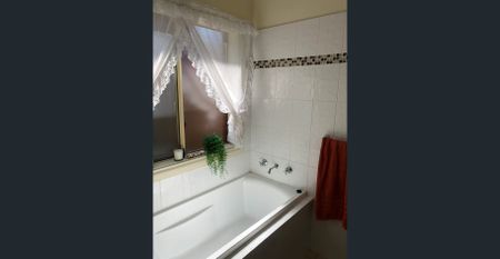 Gorgeous character home in quiet culdesac at Mawson Lakes - Photo 5