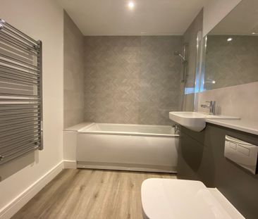 2 bedroom apartment - Photo 6