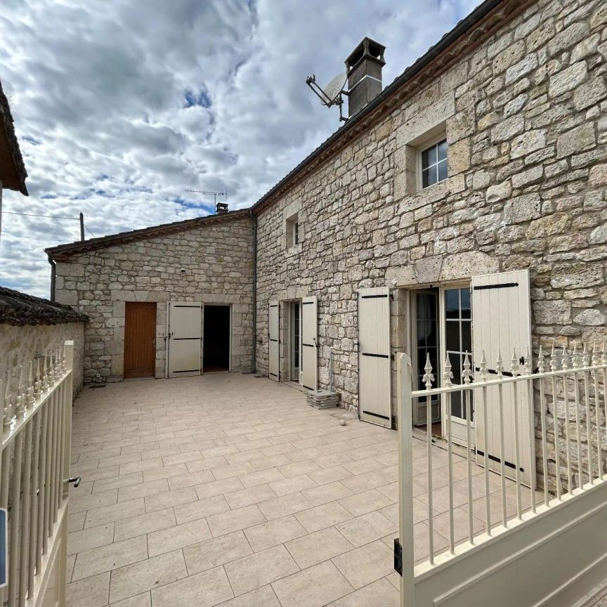 Maison à louer 6 pièces 219.98m² - Photo 1