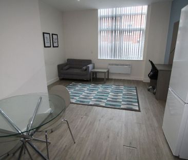 Winckley Square, Flat 06, PRESTON, Lancashire PR1 3JQ - Photo 2