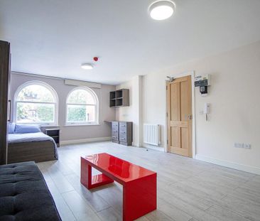 Studio to rent - Photo 1