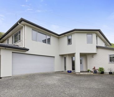 9 Yarnbrook Grove, Churton Park - Photo 2