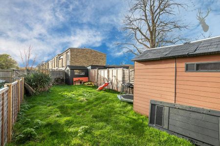 3 bedroom terraced house to rent - Photo 2