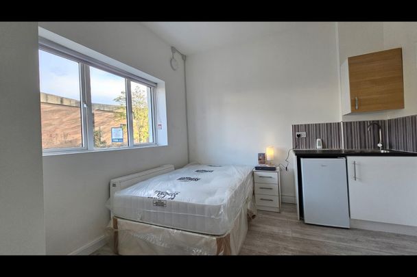 Studio Flat, Shelbourne Road, N17 - Photo 1
