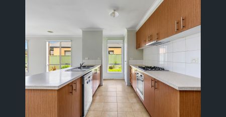 YOUR FAMILY HOME AWAITS - Photo 3