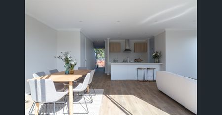 Brand new 4 bedroom home - reduced rent (eligibility criteria applies) - Photo 5