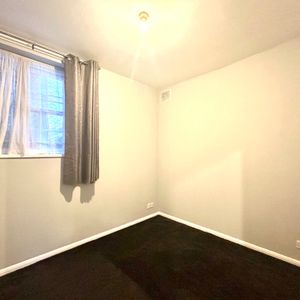 Kings Road, Berkshire Kings Road, Berkshire - Photo 3