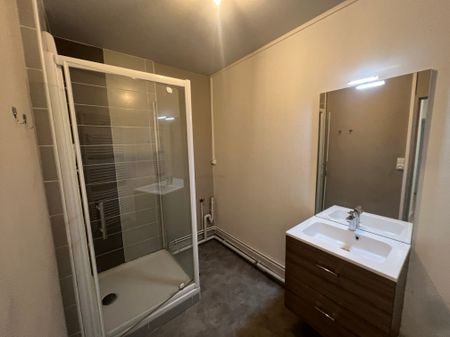 Location - Appartement T3 - 63 m² - Montbéliard - Photo 3