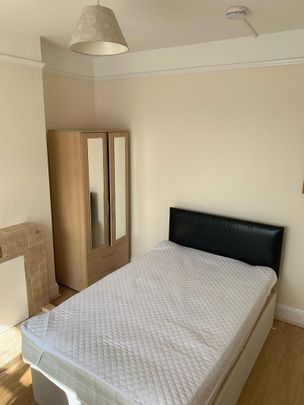 5 bedroom terraced house to rent - Photo 1