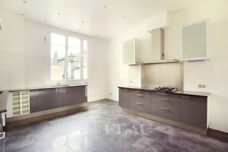 Paris XVIe - Place des Etats-Unis. - Photo 3