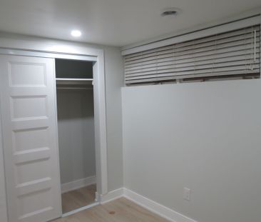 For Lease - 867 Viscount Road, London South, Ontario - Photo 2