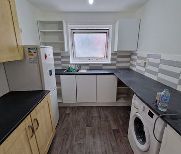 1 Bed Flat, Dumfries Street, LU1 - Photo 4
