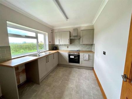 Field View, Laytham, YO42 - Photo 3