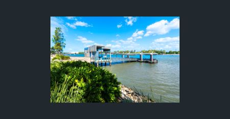 2303/118 Parkside Circuit, Hamilton, Qld 4007 - Photo 3