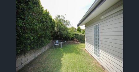 Impressive one bedroom secondary dwelling with views – utilities included - Photo 4