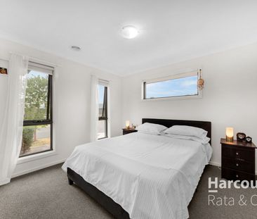 Secure, Smart & Ready to Enjoy in a Prime Wollert Location - Photo 2