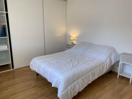 Location appartement 2 pièces 52 m² à Vals-les-Bains (07600) 4 - Photo 5