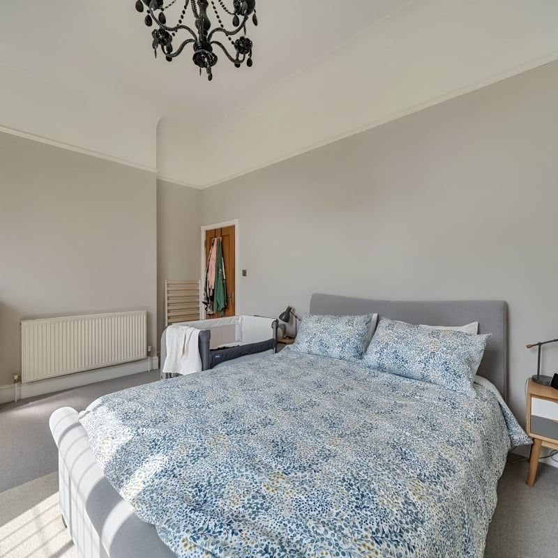 3 bedroom flat to rent - Photo 1