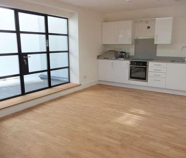 Old Bank House, Salisbury Square, Hatfield, AL9 - Photo 2