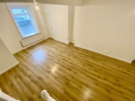 3 bedroom house to rent - Photo 2