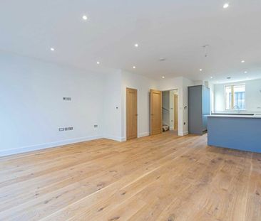 Hampden Road, KT1, London - Photo 2