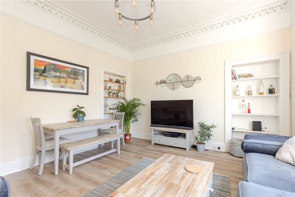 206/6, 2F2 Morrison Street - Photo 1