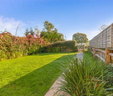 Eastern Road, Wivelsfield Green, RH17 - Photo 5