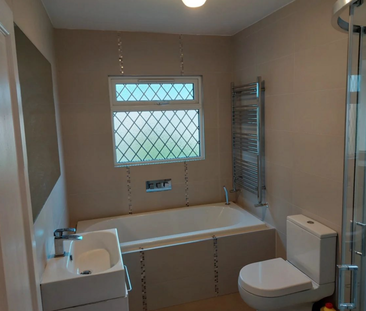 3 bedroom semi-detached house to rent - Photo 4