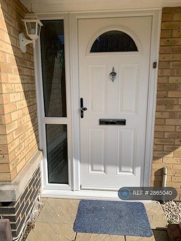 6 bedroom detached house to rent - Photo 4