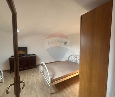 Casă de închiriat în centrul vechi - Fotografie 4