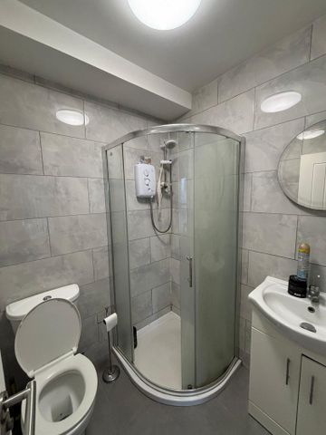 Studio to rent - Photo 5