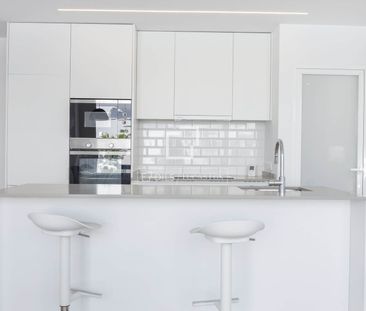 3-bedroom penthouse with a garage parking space for rent in Gran Ví... - Photo 6