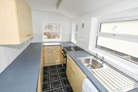 1 bedroom flat to rent - Photo 3